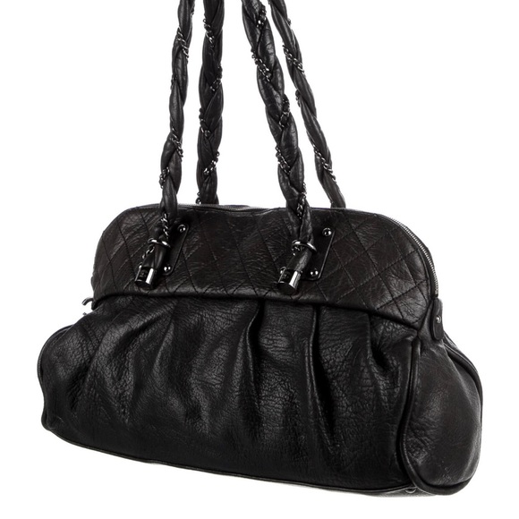 Pre loved authentic Chanel bag - Picture 2 of 15